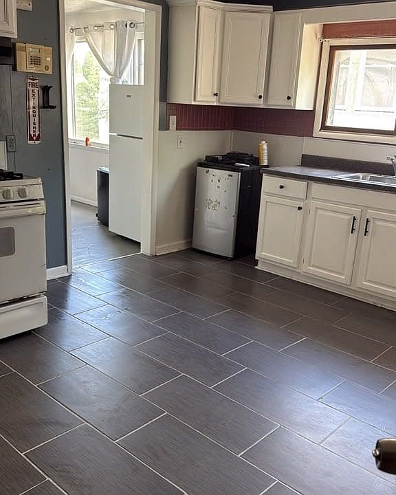 1st image of 4103 W 48th St #4103