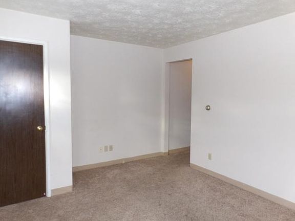 4th image of 1005 Patricia Dr