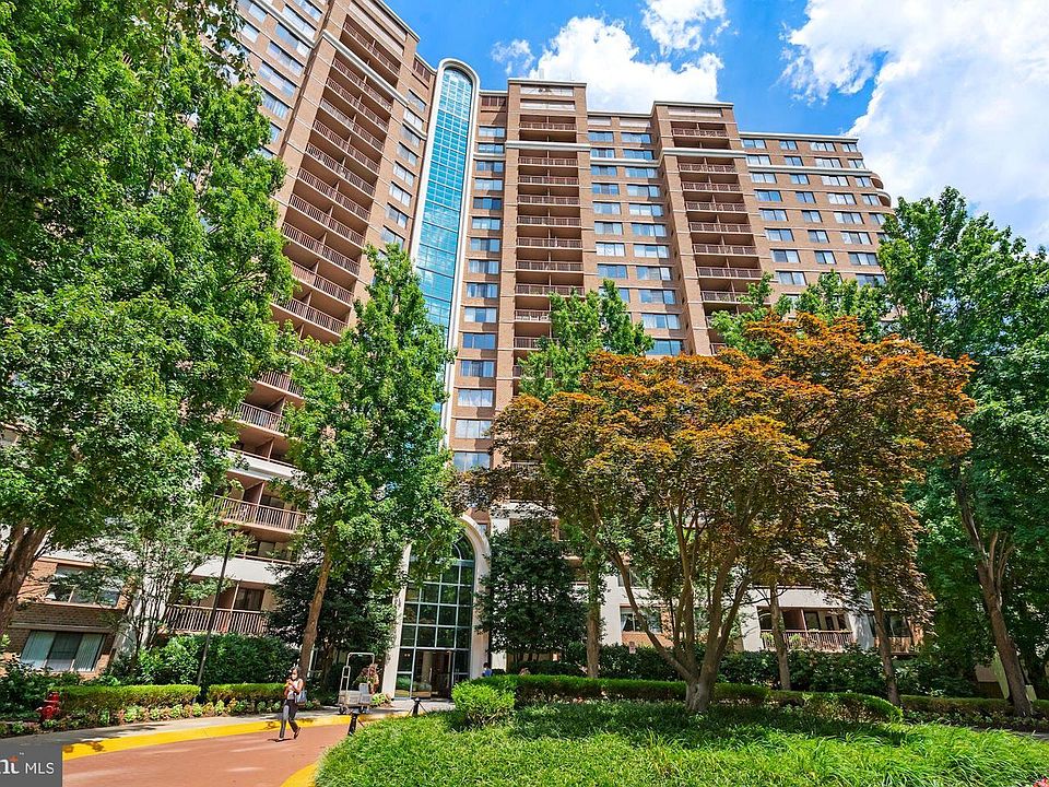 1st image of 10101 Grosvenor Pl #1709