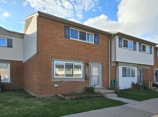 25667 Salem St, Roseville, MI 48066