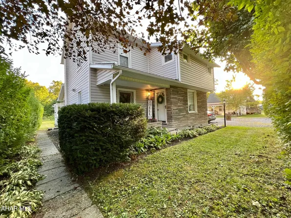 2119 Reynoldsdale Rd, New Paris, PA 15554