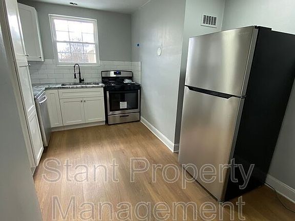 5th image of 1515 Franklin Park S Unit D-9