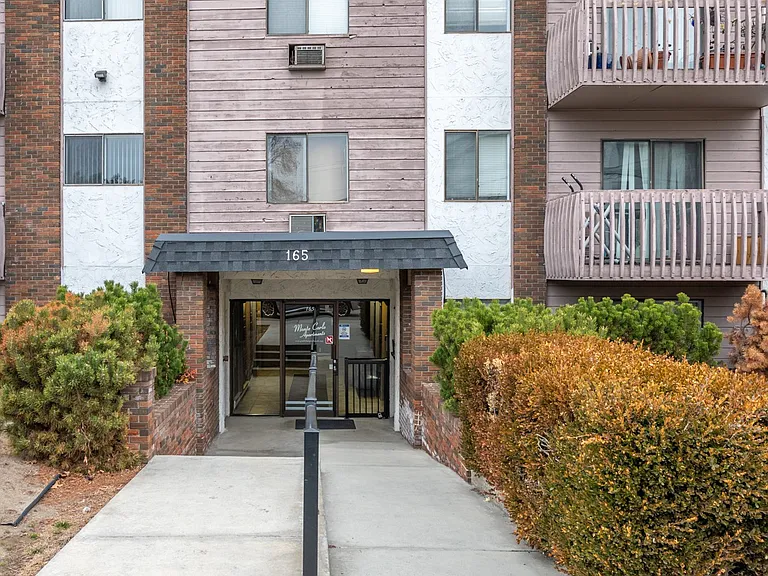 165 Edmonton Ave — Photo 16