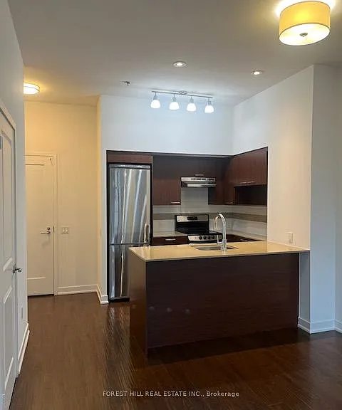 320 Tweedsmuir Ave #303 — Photo 10