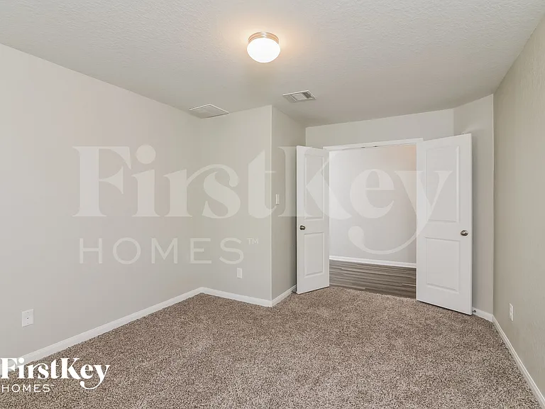 14935 Cheshire Way — Photo 6