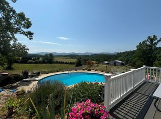 1365 Oak Ridge Rd, Buchanan, VA 24066