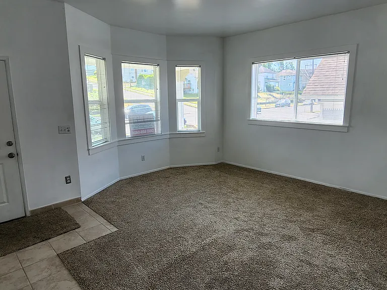 2228 Grand Ave — Photo 6