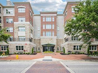 3175 Tremont Rd UNIT 215, Upper Arlington, OH 43221