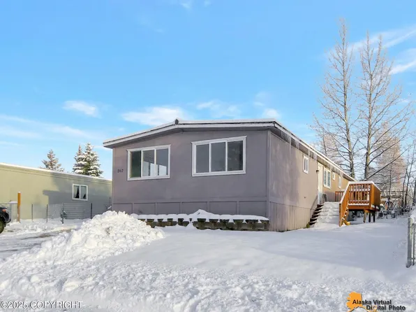 267 Helgelien Loop #267, Anchorage, AK 99507