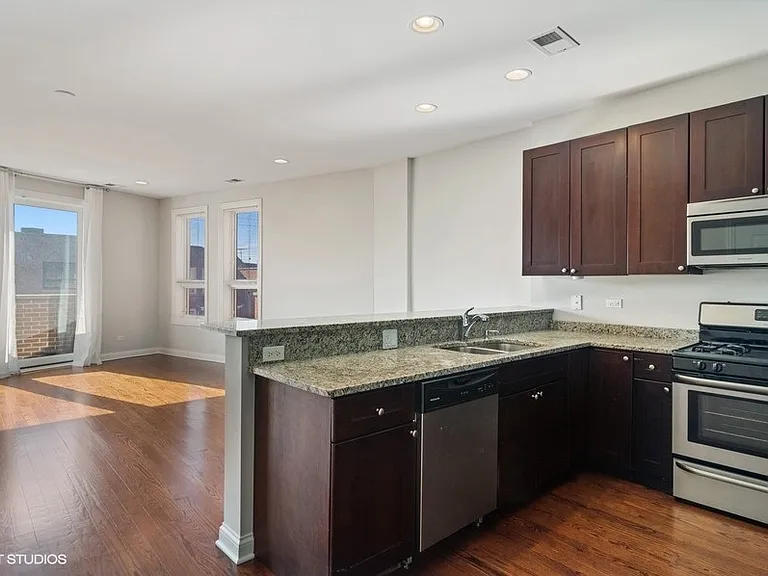 3507 N Elston Ave #4F — Photo 2