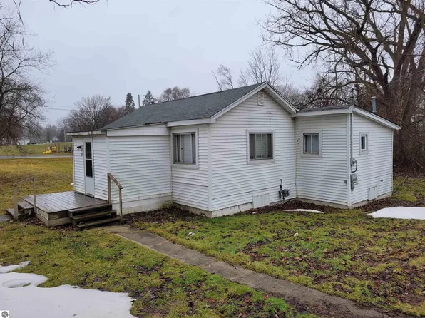 805 Hampton St, Alma, MI 48801