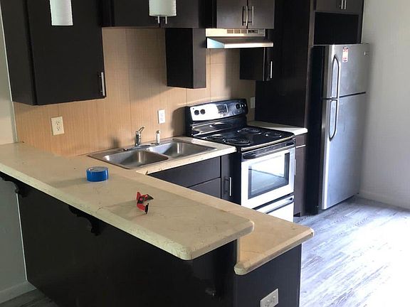 3rd image of 409 E Ulex Ave #C
