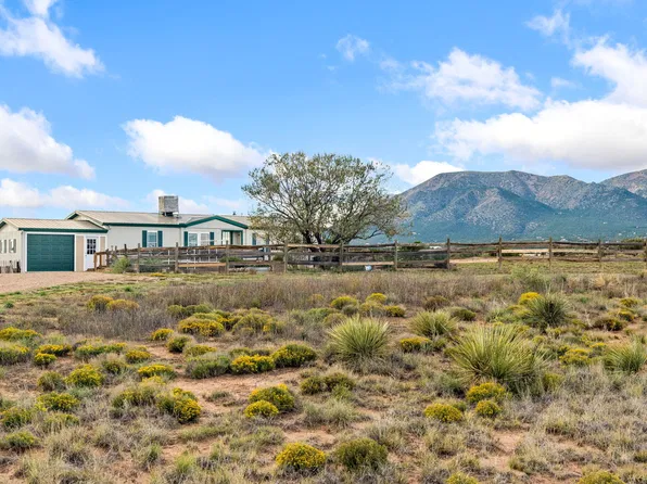 149 Weimer Rd APT B, Stanley, NM 87056