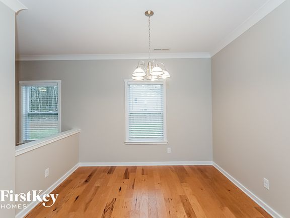 4th image of 7115 Friar Tuck Ln