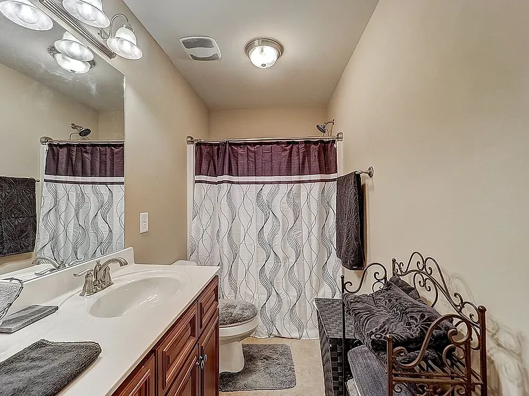 6040 Sanmar Dr — Photo 16