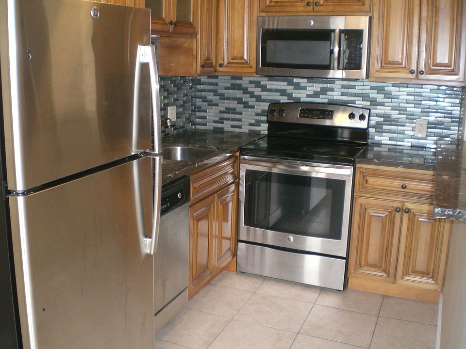 1st image of 1240 21st Ave APT 6