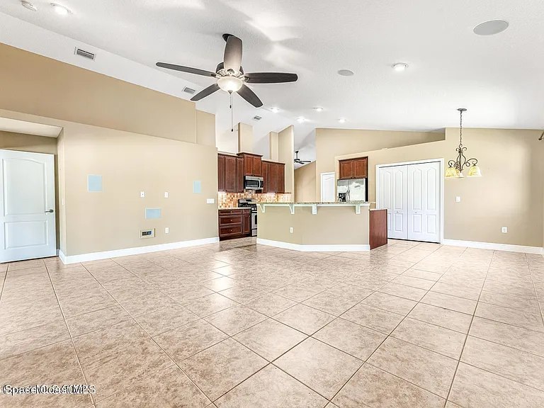 3084 Constellation Dr — Photo 16