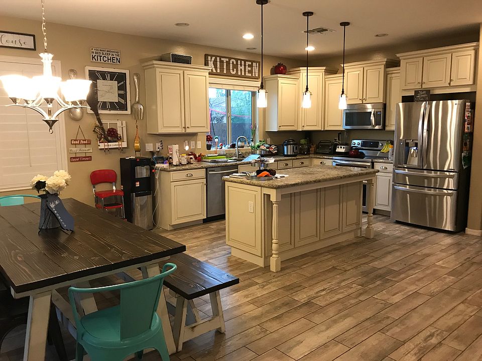 1st image of 1423 E Lovebird Ln