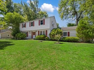 6 Armstrong Ave, Ramsey, NJ 07446