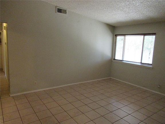 4th image of 11908 Broad Oaks Dr #A