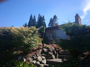 3012 W Viewmont Way W, Seattle, WA 98199