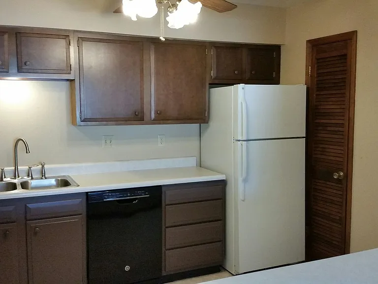 1901 Indian Hills Dr #12-00 — Photo 15