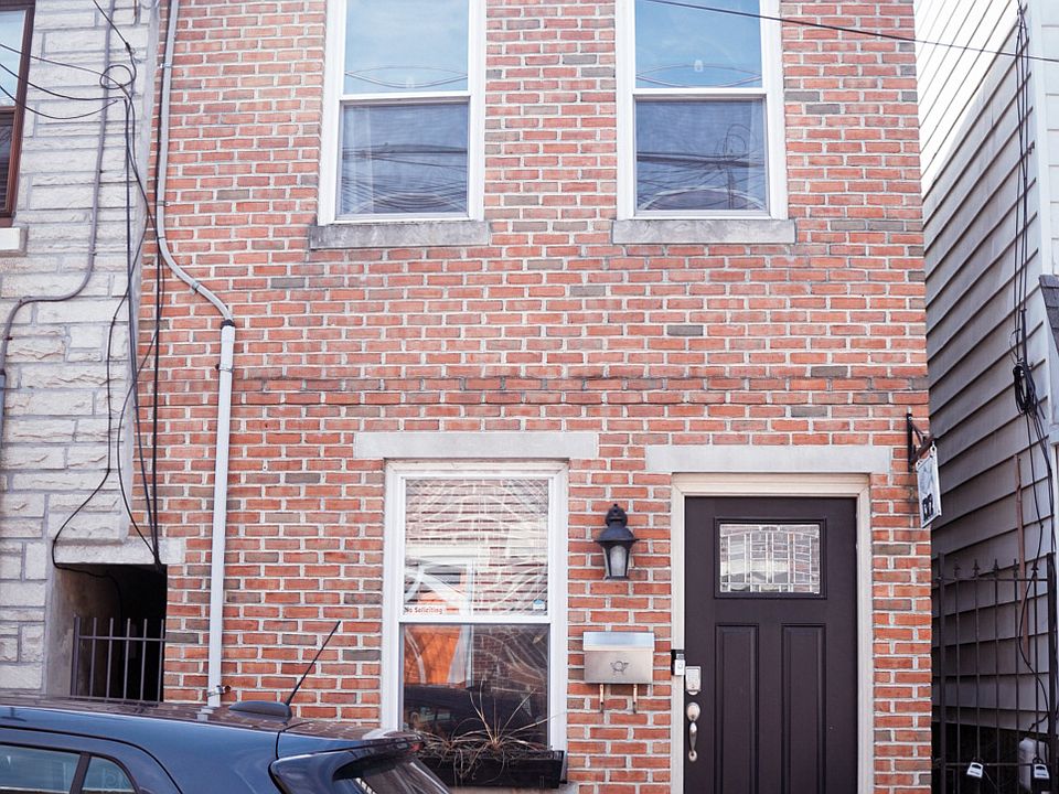 1st image of 1312 E Oxford St