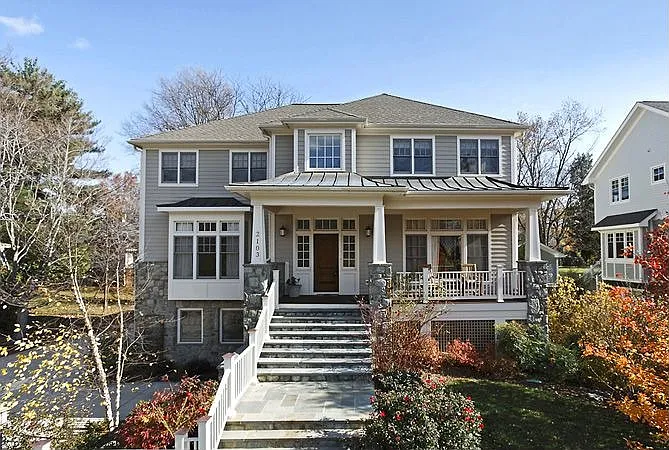 2103 Virginia Ave photo 1