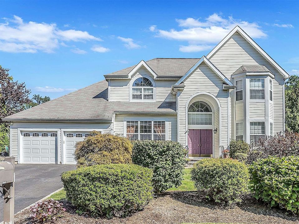 11 Carlyle Drive, Glen Cove, NY 11542 Zillow