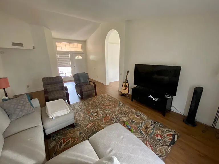 4823 W Chicago St — Photo 7