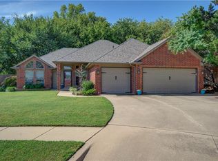 204 Ridgefield Dr, Norman, OK 73069