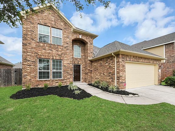 2nd image of 6527 Hunters Trace Ln