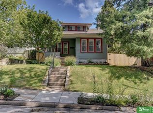 2829 S 33rd St, Omaha, NE 68105