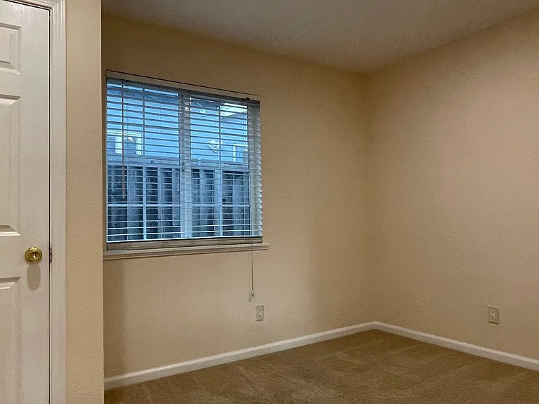 960 Branham Ln — Photo 21