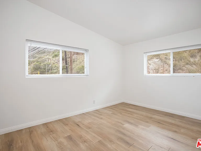 20644 Pacific Coast Hwy — Photo 26