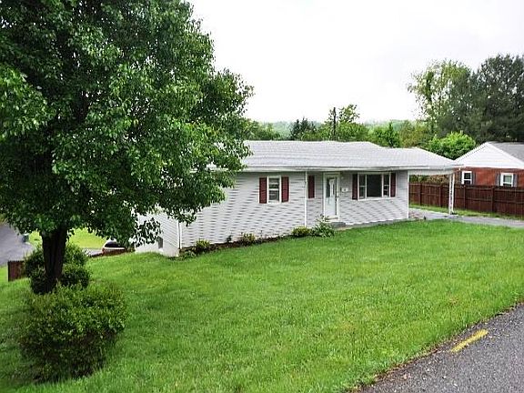 2nd image of 152 Oakland Dr