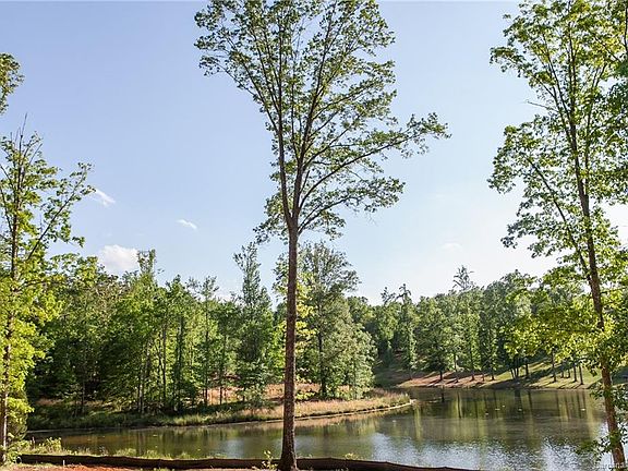 3rd image of 8009 Harpers Grove Ln