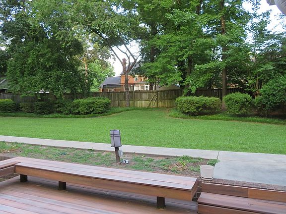 4th image of 508 Arbutus Dr