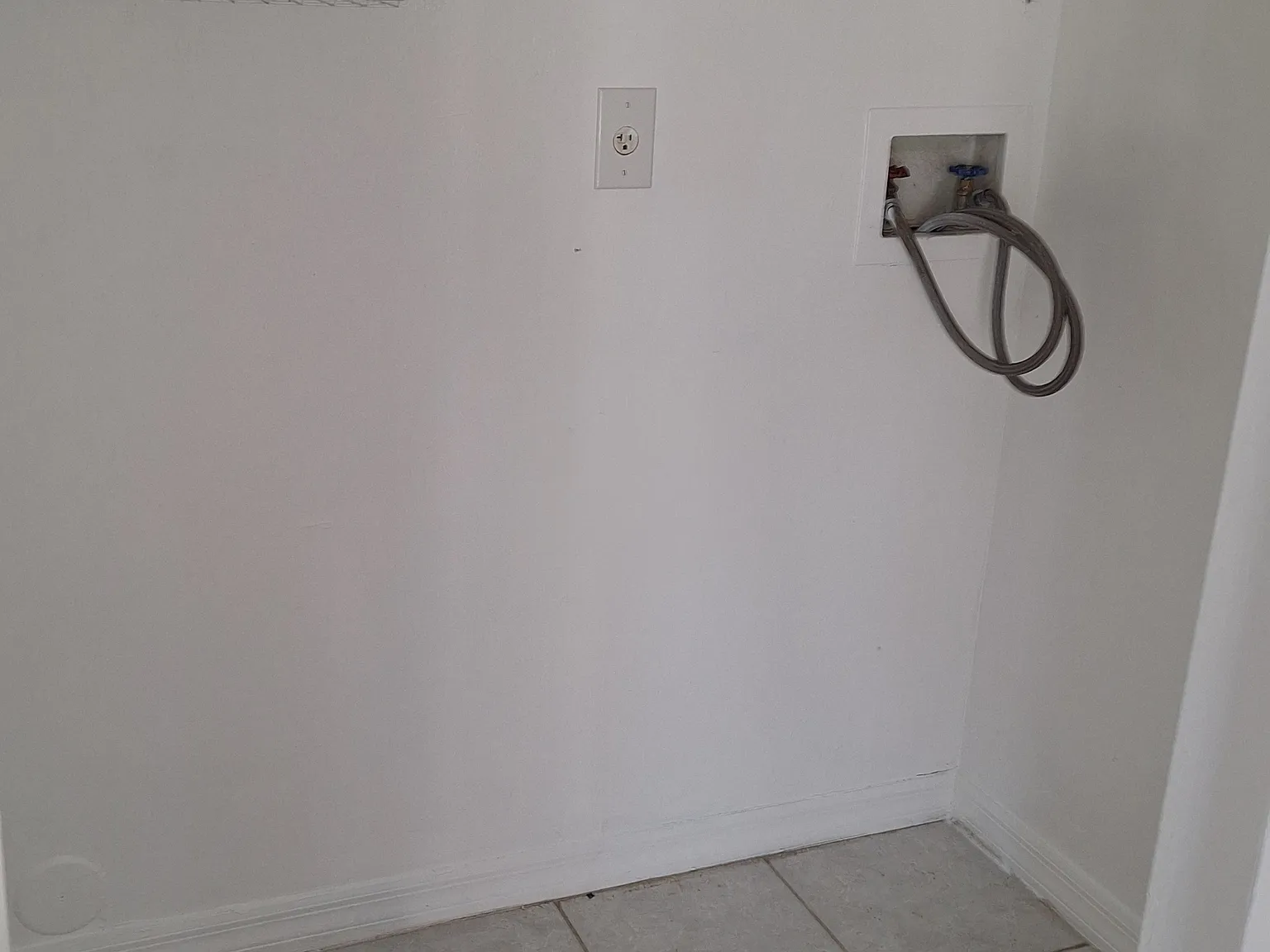 4 bed, 1803 sqft, $2,900 — Photo 2