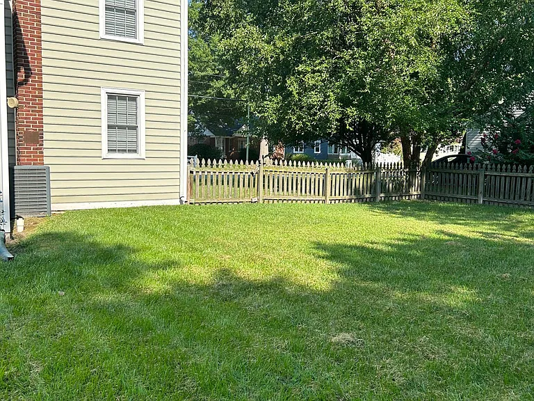 370 Glebe Rd — Photo 13