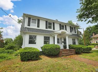 785 Summit Ave, River Edge, NJ 07661