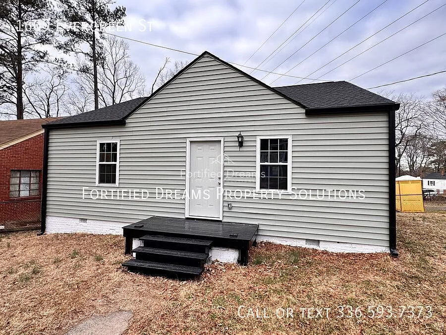 Welcoming 2 Bedroom Home Minutes from Downtown Durham! — Photo 3