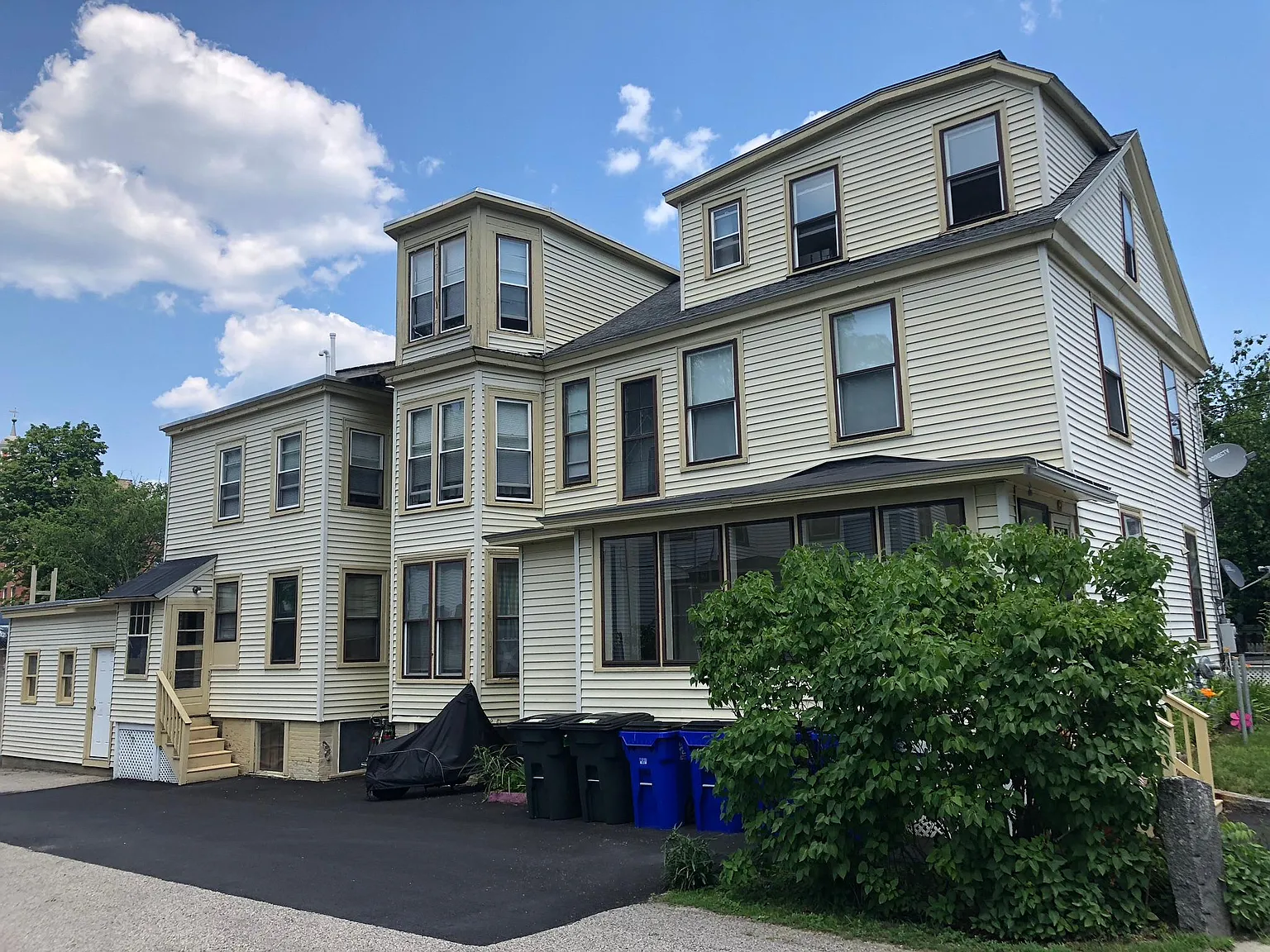 7 Maple St — Photo 1