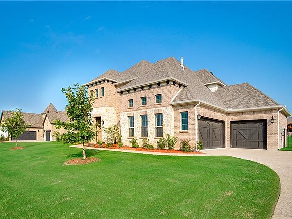 3rd image of 813 Moses Dr