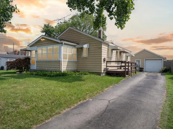 1305 Bileda Ct, Jackson, MI 49202