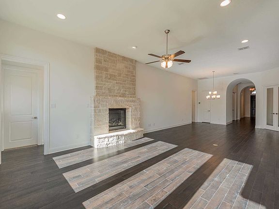 5th image of 2917 Santa Anita St