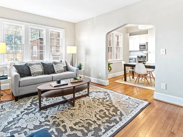 208 Farragut St NW APT 101, Washington, DC 20011
