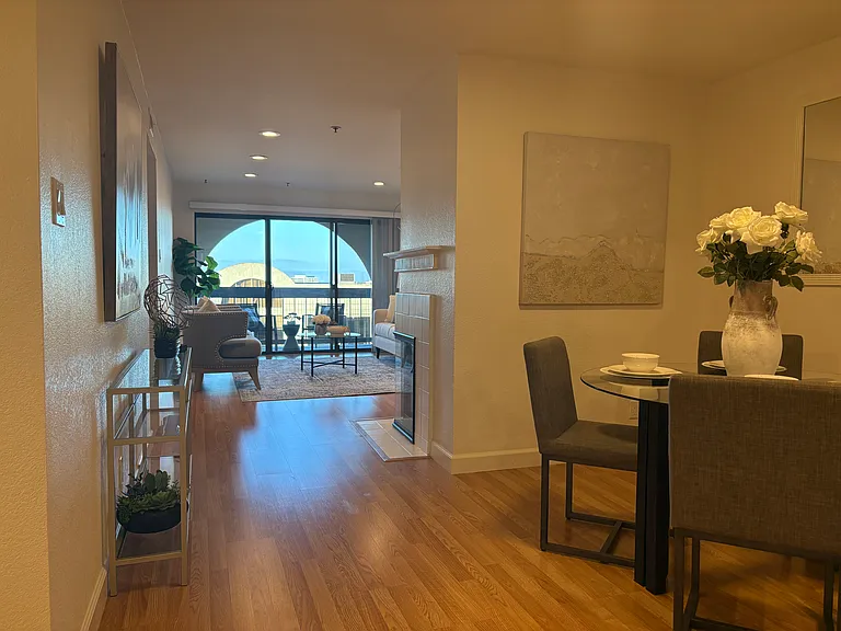 1 Laurel St #102 — Photo 6