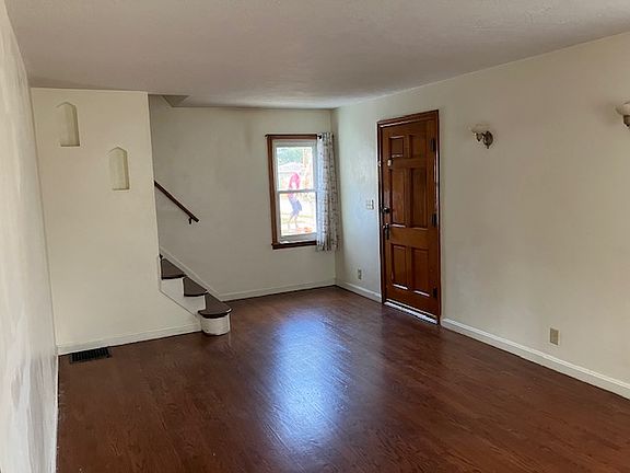 3rd image of 231 Tebbs Ave