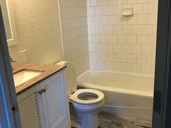 2nd bathroom